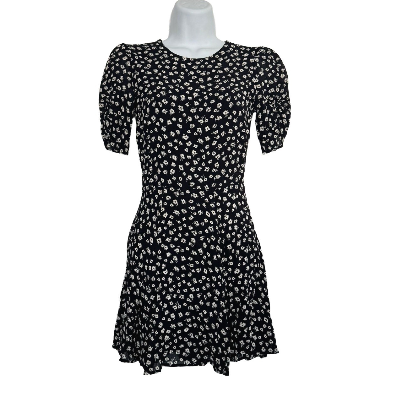 Reformation Floral Mini Dress Women Size 4 Puff Sleeve Fit Flare Black White